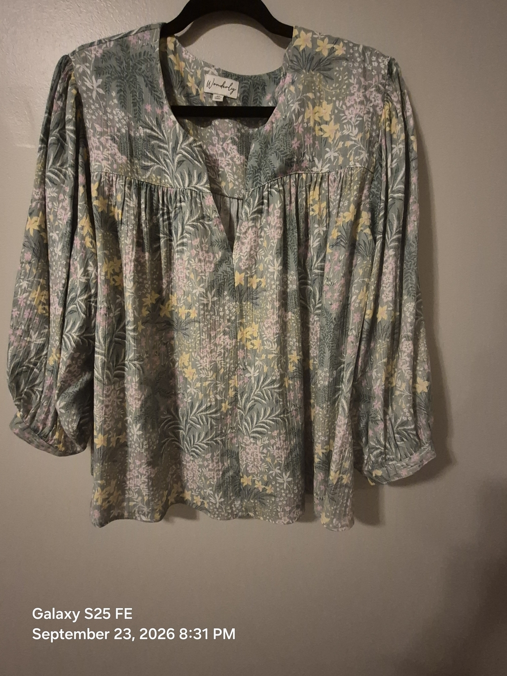 Wonderly Green Floral Peasant Blouse